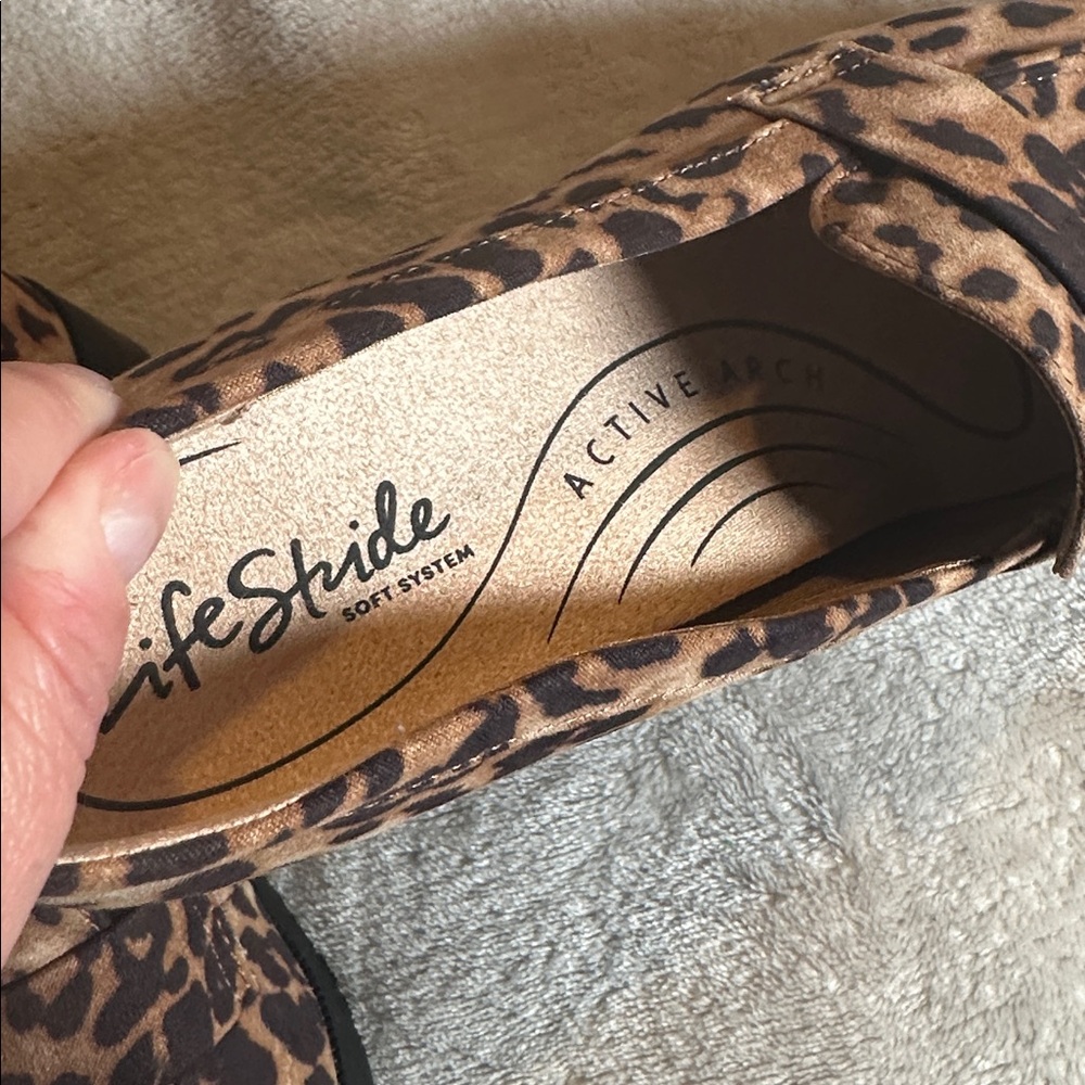 Lifestride Womens Sonoma 2 Slip-On Leopard Print Loafers Size 8 - Picture 3 of 6
